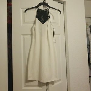 Short white and black dress